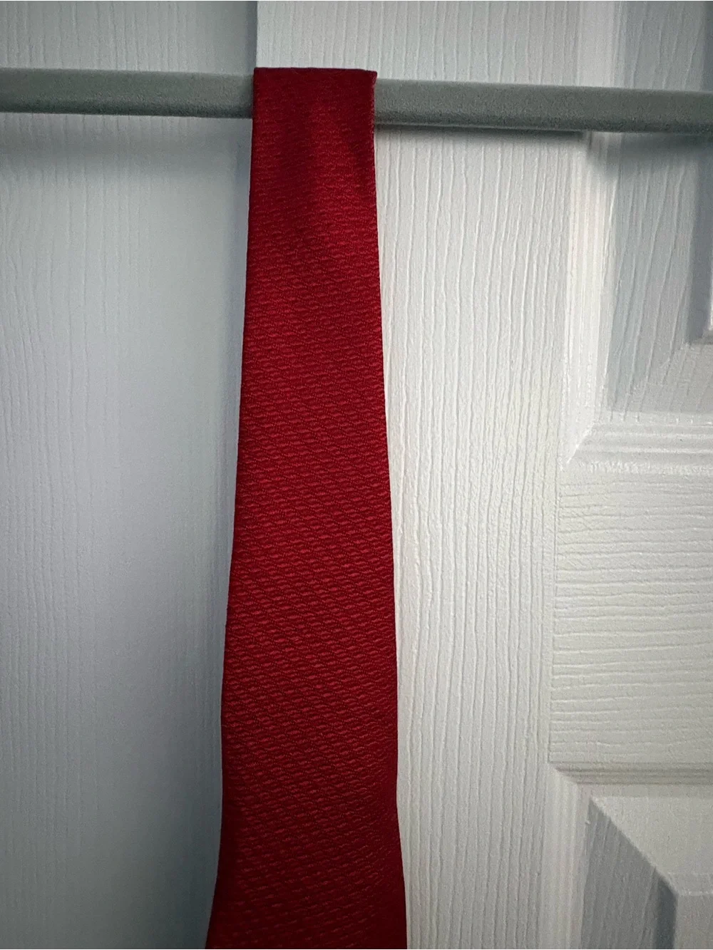 Tommy Hilfiger Solid Textured Red Mens Tie